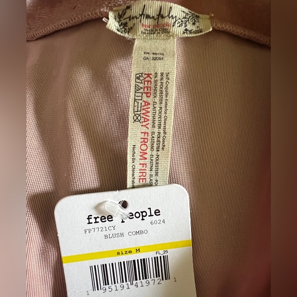 Free people combo blush panty velvet with gold polka dots - Picture 7 of 7